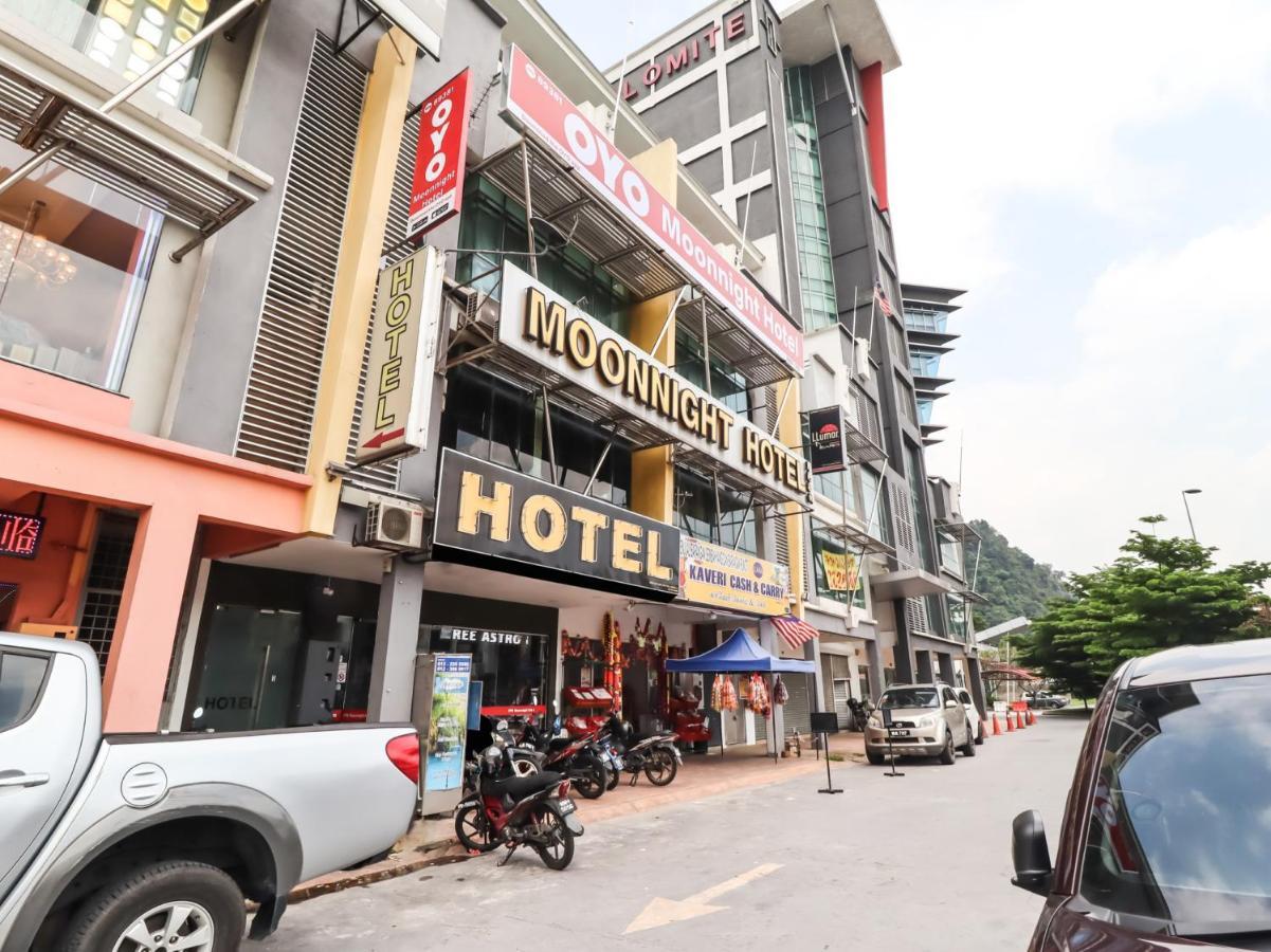 Oyo 89381 Moonnight Hotel Batu Caves Экстерьер фото